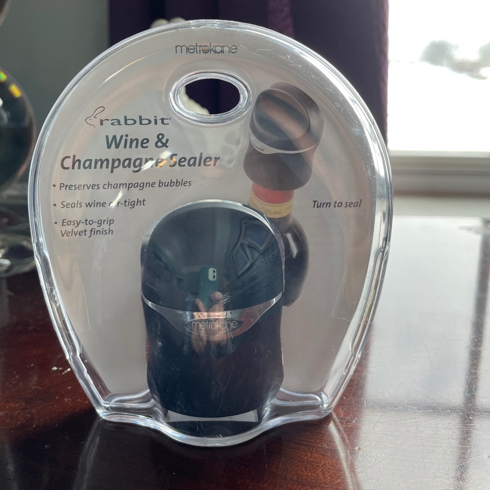 Wine and champagne sealer NIB